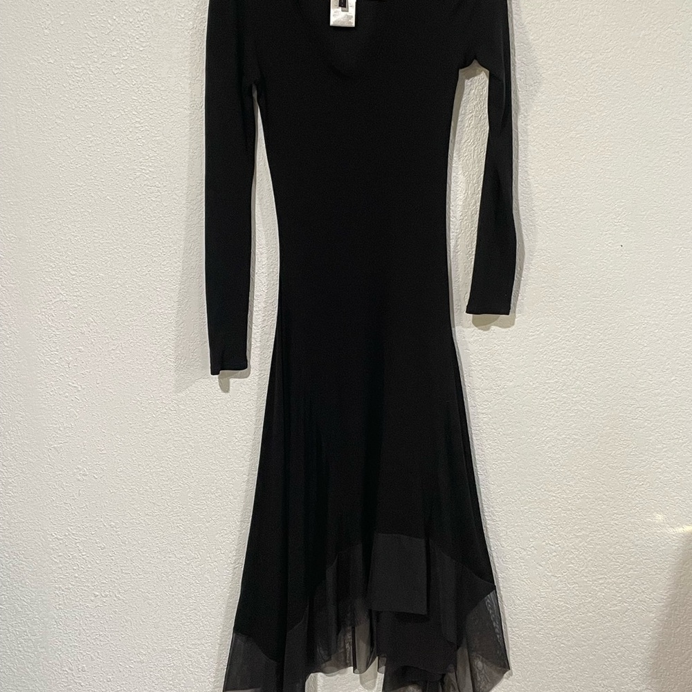 BCBG Max Azria Elegant Black Long Sleeve Dress